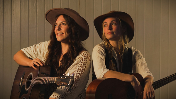TRUE FOXES -  highly acclaimed Americana duo from Cornwall and Wales